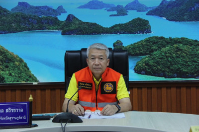 รองผู้ว่าราชการจังหวัดสุราษฎร์ธานี พร้อมด้วยหัวหน้าส่วนราชกา ... พารามิเตอร์รูปภาพ 1