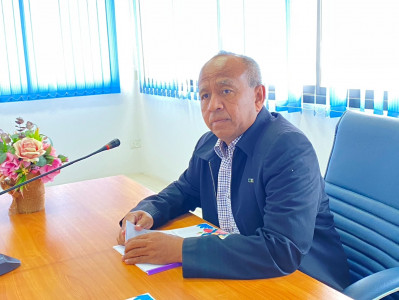 รองผู้ว่าราชการจังหวัดสุราษฎร์ธานี เป็นประธานในการประชุมคณะก ... พารามิเตอร์รูปภาพ 1