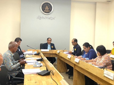 รองผู้ว่าราชการจังหวัดสุราษฎร์ธานี เป็นประธานในการประชุมคณะก ... พารามิเตอร์รูปภาพ 1