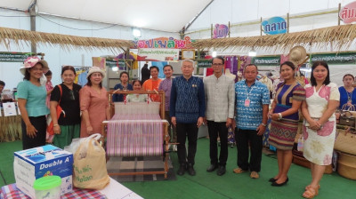 รองผู้ว่าราชการจังหวัด ปลื้ม ยอดทะลุ 12 ล้านบาท ใน&quot;ช้อปเพลิน ... พารามิเตอร์รูปภาพ 1