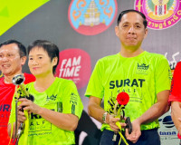 รองผู้ว่าราชการจังหวัดสุราษฎร์ธานี เป็นประธานในพิธีเปิดการแข ... พารามิเตอร์รูปภาพ 2