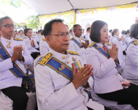 ผู้ว่าราชการจังหวัดสุราษฎร์ธานี นำหัวหน้าส่วนราชการและประชาช ... พารามิเตอร์รูปภาพ 24