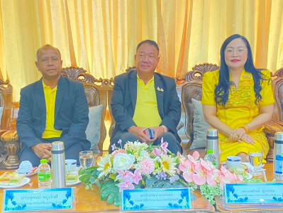 รองผู้ว่าราชการจังหวัดสุราษฎร์ธานี กล่าวต้อนรับดร.กิตติรัตน์ ... พารามิเตอร์รูปภาพ 1