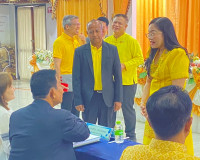 รองผู้ว่าราชการจังหวัดสุราษฎร์ธานี กล่าวต้อนรับดร.กิตติรัตน์ ... พารามิเตอร์รูปภาพ 2