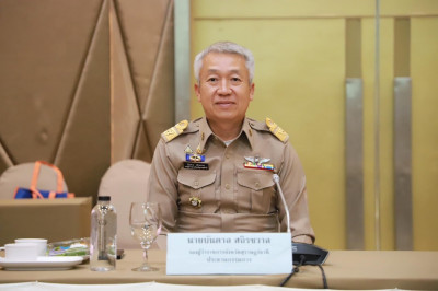 รองผู้ว่าราชการจังหวัดสุราษฎร์ธานี เป็นประธานในการประชุมคณะก ... พารามิเตอร์รูปภาพ 1