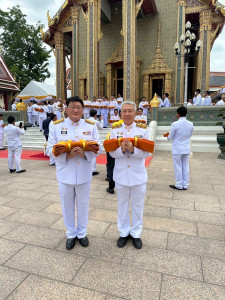 รองผู้ว่าราชการจังหวัดสุราษฎร์ธานี เข้าร่วม พิธีรับประทานผ้า ... พารามิเตอร์รูปภาพ 1