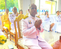 รองผู้ว่าราชการจังหวัดสุราษฎร์ธานี เป็นประธานในพิธีบรรพชาอุป ... พารามิเตอร์รูปภาพ 1