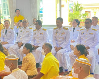 รองผู้ว่าราชการจังหวัดสุราษฎร์ธานี เป็นประธานในพิธีบรรพชาอุป ... พารามิเตอร์รูปภาพ 7