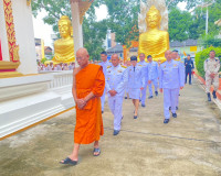 รองผู้ว่าราชการจังหวัดสุราษฎร์ธานี เป็นประธานในพิธีบรรพชาอุป ... พารามิเตอร์รูปภาพ 12