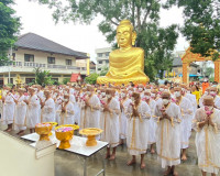 รองผู้ว่าราชการจังหวัดสุราษฎร์ธานี เป็นประธานในพิธีบรรพชาอุป ... พารามิเตอร์รูปภาพ 15