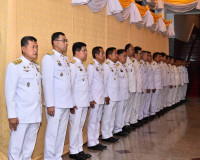 ผู้ว่าราชการจังหวัดสุราษฎร์ธานีเดินทางเชิญคนโทน้ำพระพุทธมนต์ ... พารามิเตอร์รูปภาพ 8