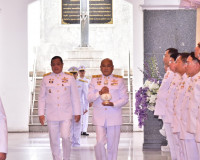 ผู้ว่าราชการจังหวัดสุราษฎร์ธานีเดินทางเชิญคนโทน้ำพระพุทธมนต์ ... พารามิเตอร์รูปภาพ 1