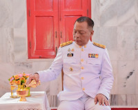 จังหวัดสุราษฎร์ธานีจัดพิธีสมโภชและถวายเทียนพรรษาพระราชทาน พร ... พารามิเตอร์รูปภาพ 16