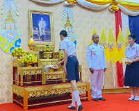 รองผู้ว่าราชการจังหวัดสุราษฎร์ธานี เป็นประธานในพิธีถวายพระพร ... พารามิเตอร์รูปภาพ 11