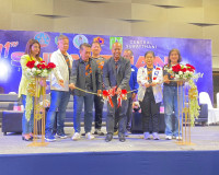 รองผู้ว่าราชการจังหวัดสุราษฎร์ธานี เป็นประธานในพิธีเปิดการแข ... พารามิเตอร์รูปภาพ 11