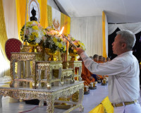 รองผู้ว่าราชการจังหวัดสุราษฎร์ธานี เป็นประธานพิธีเจริญพระพุท ... พารามิเตอร์รูปภาพ 2