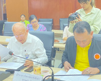 รองผู้ว่าราชการจังหวัดสุราษฎร์ธานี เป็นประธานการประชุมคณะกรร ... พารามิเตอร์รูปภาพ 9