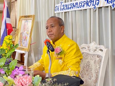 รองผู้ว่าราชการจังหวัดสุราษฎร์ธานี เป็นประธานในพิธีกล่าวให้โ ... พารามิเตอร์รูปภาพ 1