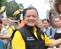 ผู้ว่าฯ สุราษฎร์ธานีพร้อมผู้เกี่ยวข้องรุดให้กำลังใจกลุ่มนักท ... พารามิเตอร์รูปภาพ 9