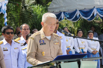 รองผู้ว่าราชการจังหวัดสุราษฎร์ธานี เป็นประธานในพิธีปล่อยพันธ ... พารามิเตอร์รูปภาพ 1