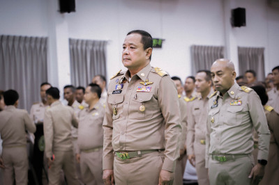 จังหวัดสุราษฎร์ธานี จัดพิธีมอบเหรียญพระราชทานแก่นักปกครองท้อ ... พารามิเตอร์รูปภาพ 1