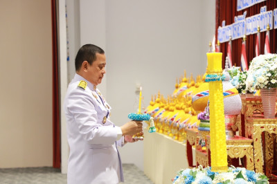 ผู้ว่าราชการจังหวัดสุราษฎร์ธานี นำข้าราชการและพสกนิกรชาวจังห ... พารามิเตอร์รูปภาพ 1