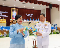 ผู้ว่าราชการจังหวัดสุราษฎร์ธานี นำข้าราชการและพสกนิกรชาวจังห ... พารามิเตอร์รูปภาพ 13