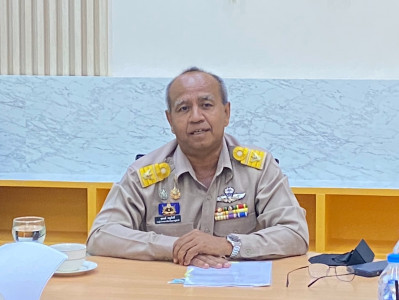 รองผู้ว่าราชการจังหวัดสุราษฎร์ธานี เป็นประธานการประชุมหน่วยง ... พารามิเตอร์รูปภาพ 1