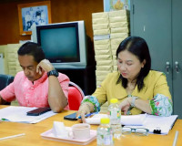 รองผู้ว่าฯสุราษฎร์ธานีประชุมคณะกรรมการแบ่งเขตเลือกตั้งสมาชิก ... พารามิเตอร์รูปภาพ 4
