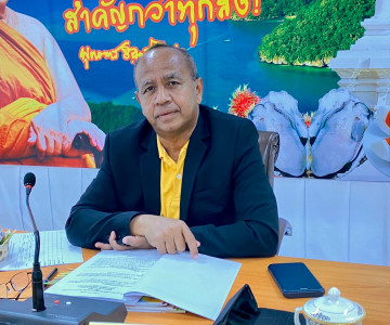 รองผู้ว่าราชการจังหวัดสุราษฎร์ธานี เป็นประธานการประชุมคณะกรร ... พารามิเตอร์รูปภาพ 1