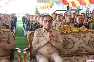 รองผู้ว่าราชการจังหวัดสุราษฎร์ธานี ร่วมเป็นเกียรติในพิธีสถาป ... พารามิเตอร์รูปภาพ 1