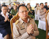 รองผู้ว่าราชการจังหวัดสุราษฎร์ธานี ร่วมเป็นเกียรติในพิธีสถาป ... พารามิเตอร์รูปภาพ 13