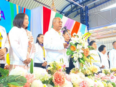 รองผู้ว่าราชการจังหวัดสุราษฎร์ธานี เป็นประธานในพิธีเปิดการแข ... พารามิเตอร์รูปภาพ 1