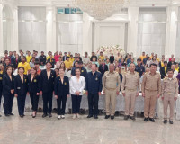 รองผู้ว่าราชการจังหวัดสุราษฎร์ธานี กล่าวต้อนรับ ร้อยโท ชวัช  ... พารามิเตอร์รูปภาพ 8