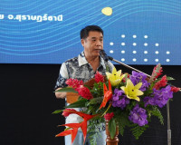 รองผู้ว่าราชการจังหวัดสุราษฎร์ธานี พร้อมด้วย นายกล้าณรงค์ ยุ ... พารามิเตอร์รูปภาพ 1