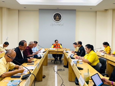 รองผู้ว่าราชการจังหวัดสุราษฎร์ธานี เป็นประธานในการประชุมคณะก ... พารามิเตอร์รูปภาพ 1