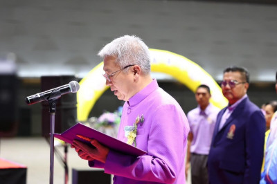 รองผู้ว่าราชการจังหวัดสุราษฎร์ธานี เป็นประธานเปิดการแข่งขันจ ... พารามิเตอร์รูปภาพ 1