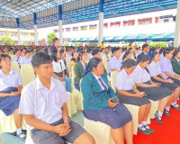 รองผู้ว่าราชการจังหวัดสุราษฎร์ธานี กล่าวต้อนรับ พล.อ.เกรียงไ ... พารามิเตอร์รูปภาพ 6