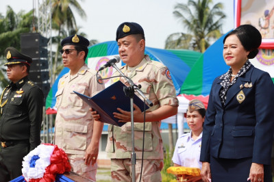 กองร้อยอาสารักษาดินแดนจัดพิธีอำลาตำแหน่งผู้บังคับการกองร้อยอ ... พารามิเตอร์รูปภาพ 1