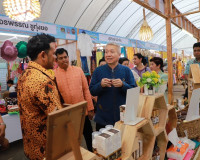 รองผู้ว่าราชการจังหวัดสุราษฎร์ธานี เป็นประธานเปิดโครงการตลาด ... พารามิเตอร์รูปภาพ 24