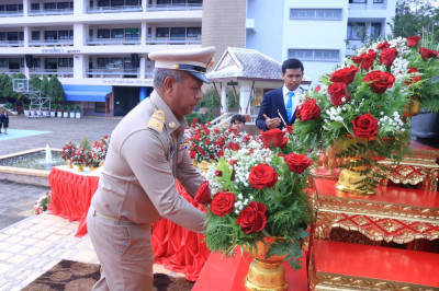 รองผู้ว่าราชการจังหวัดสุราษฎร์ธานี เป็นประธานในพิธีวันพยาบาล ... พารามิเตอร์รูปภาพ 1