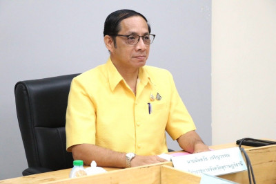 รองผู้ว่าราชการจังหวัดสุราษฎร์ธานี เป็นประธานในการประชุมคณะก ... พารามิเตอร์รูปภาพ 1