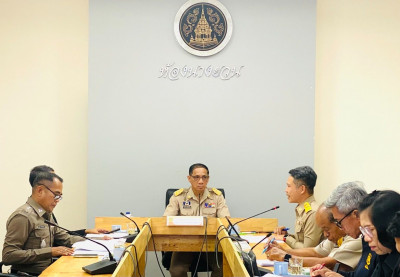 รองผู้ว่าราชการจังหวัดสุราษฎร์ธานี เป็นประธานในการประชุมคณะก ... พารามิเตอร์รูปภาพ 1