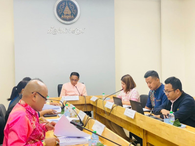 รองผู้ว่าราชการจังหวัดสุราษฎร์ธานี เป็นประธานในการประชุมคณะอ ... พารามิเตอร์รูปภาพ 1