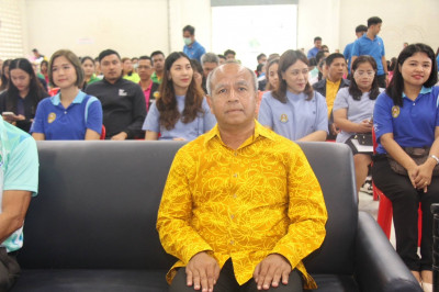 รองผู้ว่าราชการจังหวัดสุราษฎร์ธานี เป็นประธานในพิธีเปิดกิจกร ... พารามิเตอร์รูปภาพ 1