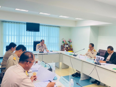 รองผู้ว่าราชการจังหวัดสุราษฎร์ธานี เป็นประธานในการประชุมคณะก ... พารามิเตอร์รูปภาพ 1