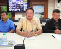 รองผู้ว่าราชการจังหวัดสุราษฎร์ธานี พร้อมด้วยหัวหน้าส่วนราชกา ... พารามิเตอร์รูปภาพ 5