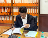 รองผู้ว่าราชการจังหวัดสุราษฎร์ธานี ในฐานะประธานกรรมการผู้ทรง ... พารามิเตอร์รูปภาพ 3