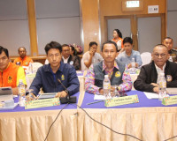 รองผู้ว่าราชการจังหวัดสุราษฎร์ธานี พร้อมด้วยหัวหน้าส่วนราชกา ... พารามิเตอร์รูปภาพ 4
