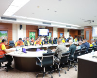 จังหวัดสุราษฎร์ธานีประชุมศูนย์บัญชาการเหตุการณ์ป้องกันและแก้ ... พารามิเตอร์รูปภาพ 14